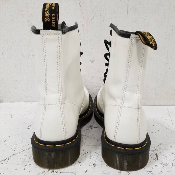 Dr. Martens Women’s 7 White and Black Lace-Up Boots - Picture 3 of 8